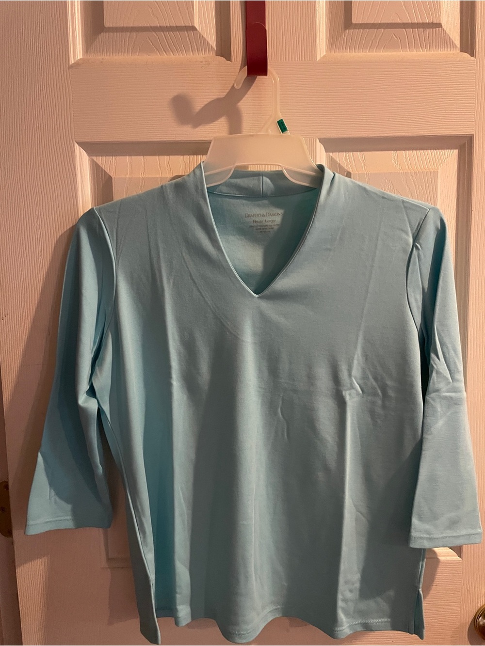 Women's Light Blue V-Neck 3/4 Sleeve Top